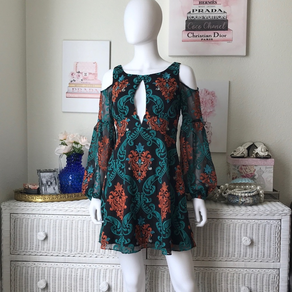 ✨NEW YEAR SALE. EVERYTHING IS $10 for 24hrs🎉 Free People mini dress